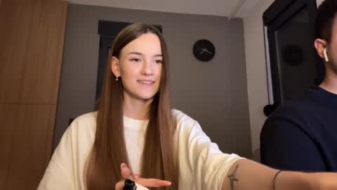 Alice and Mark online show from October 2025 06:20:01 PM