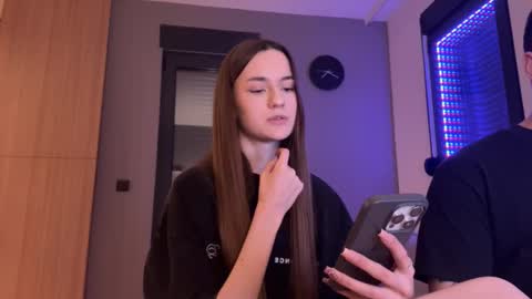 Alice and Mark online show from November 2025 10:53:02 PM