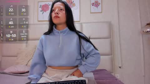 Vall  Lufan  online show from May 2026 12:54:02 PM