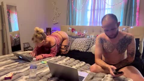 Snapshot of doublesuble chatting on March 2025 05:01:01 PM Chaz Roxy Rain online show from March 2025 05:01:01 PM