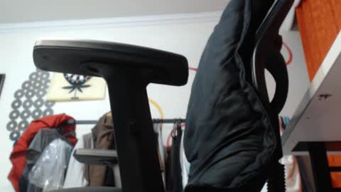 Snapshot of douglas_drake chatting on January 2025 06:09:01 AM douglas_drake online show from January 2025 06:09:01 AM