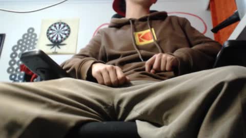 Snapshot of douglas_drake chatting on January 2025 03:31:02 AM douglas_drake online show from January 2025 03:31:02 AM