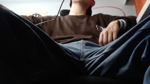 Snapshot of douglas_drake chatting on January 2025 03:39:01 AM douglas_drake online show from January 2025 03:39:01 AM