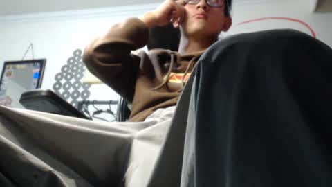 Snapshot of douglas_drake chatting on January 2025 05:01:02 AM douglas_drake online show from January 2025 05:01:02 AM