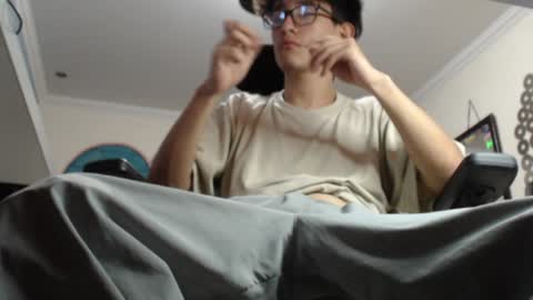 Snapshot of douglas_drake chatting on January 2025 01:37:02 AM douglas_drake online show from January 2025 01:37:02 AM