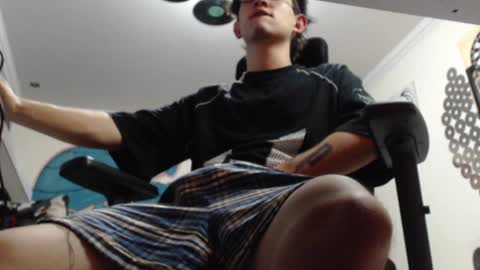 Snapshot of douglas_drake chatting on February 2025 04:42:01 AM douglas_drake online show from February 2025 04:42:01 AM