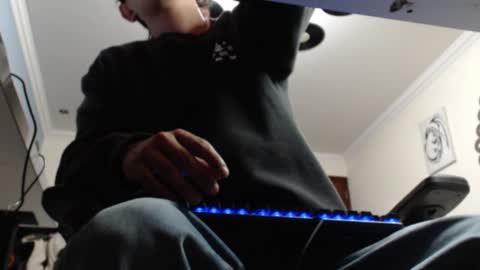 Snapshot of douglas_drake chatting on February 2025 03:12:01 AM douglas_drake online show from February 2025 03:12:01 AM