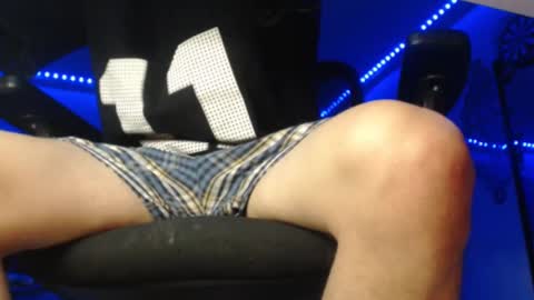 Snapshot of douglas_drake chatting on February 2025 04:40:01 AM douglas_drake online show from February 2025 04:40:01 AM