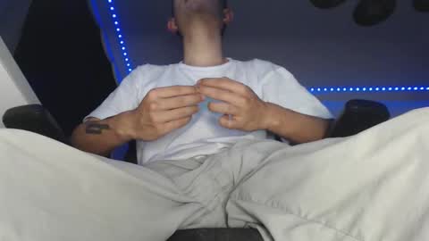 Snapshot of douglas_drake chatting on November 2025 01:37:01 AM douglas_drake online show from November 2025 01:37:01 AM