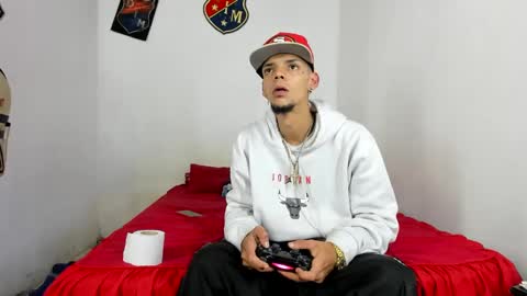 Snapshot of douglas_gallegos chatting on February 2025 03:37:01 AM douglas_gallegos online show from February 2025 03:37:01 AM