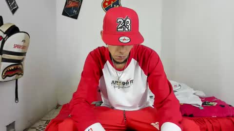 Snapshot of douglas_gallegos chatting on February 2025 05:36:02 AM douglas_gallegos online show from February 2025 05:36:02 AM