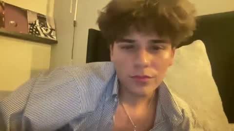 DownLow 22 online show from September 2025 01:49:02 PM