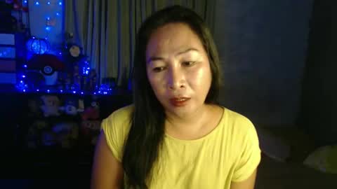doyouwantme143 online show from April 2026 04:08:01 PM