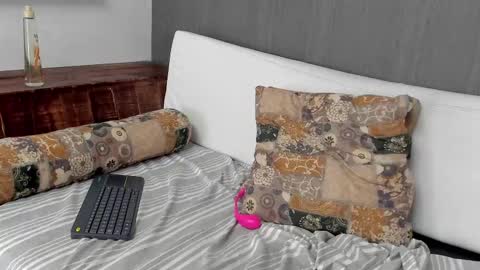 Lissa  Or DRACARYSS your dragon Queen  online show from December 2024 01:01:02 PM