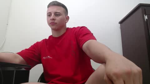 draco_boy2000 online show from October 2025 11:02:01 PM