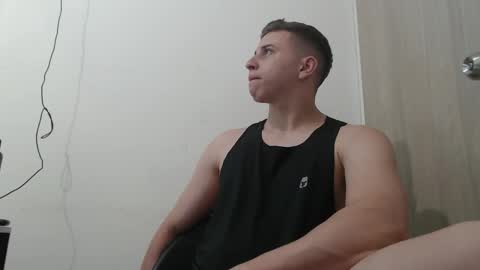 draco_boy2000 online show from December 2025 09:32:02 PM