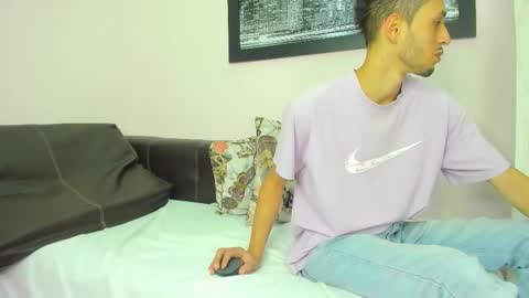 Snapshot of drake_and_zara chatting on November 2025 12:28:02 PM Drake and Zara online show from November 2025 12:28:02 PM