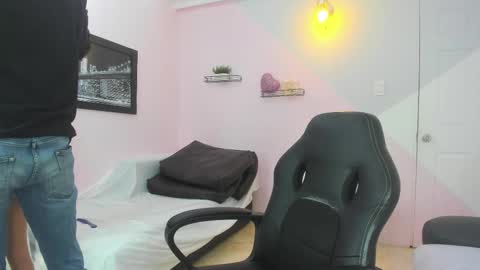 Snapshot of drake_and_zara chatting on November 2025 11:57:02 AM Drake and Zara online show from November 2025 11:57:02 AM