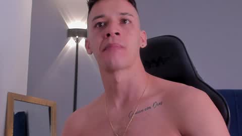 Snapshot of drake_carter1 chatting on January 2025 11:55:02 PM drake_carter1 online show from January 2025 11:55:02 PM
