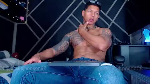 Snapshot of drake_jhonson08 chatting on March 2026 03:54:01 AM Drake online show from March 2026 03:54:01 AM