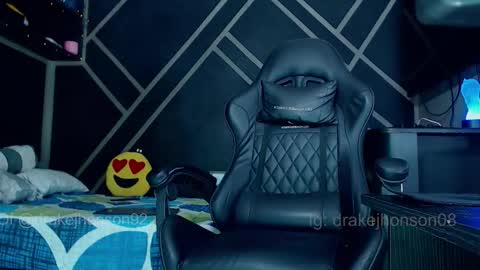 Snapshot of drake_jhonson08 chatting on March 2026 03:57:02 AM Drake online show from March 2026 03:57:02 AM