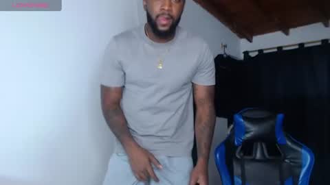 Snapshot of drake_nassir4 chatting on June 2026 05:38:01 AM ---Drake--- online show from June 2026 05:38:01 AM