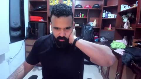 Snapshot of drako_argenti_ chatting on December 2024 04:11:01 AM Drako online show from December 2024 04:11:01 AM