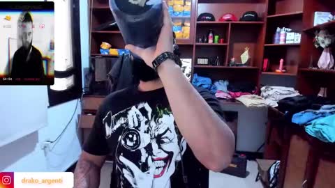 Snapshot of drako_argenti_ chatting on January 2025 03:33:02 PM Drako online show from January 2025 03:33:02 PM