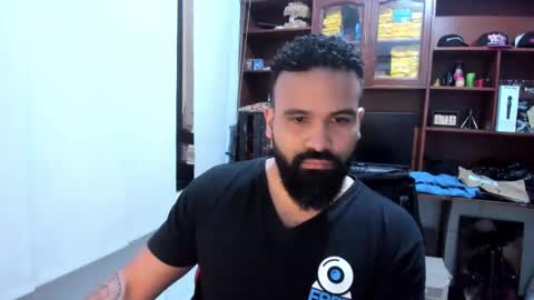 Snapshot of drako_argenti_ chatting on February 2025 08:11:02 PM Drako online show from February 2025 08:11:02 PM