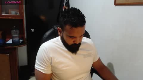 Snapshot of drako_argenti_ chatting on January 2026 12:42:01 PM Drako online show from January 2026 12:42:01 PM