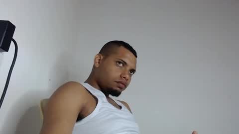 Snapshot of drako_monstercock chatting on April 2026 12:31:01 PM drako_monstercock online show from April 2026 12:31:01 PM