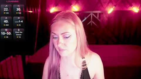 Lina online show from June 2026 05:43:02 AM