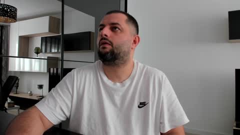 Snapshot of draven_a chatting on January 2025 10:27:02 AM Draven A online show from January 2025 10:27:02 AM