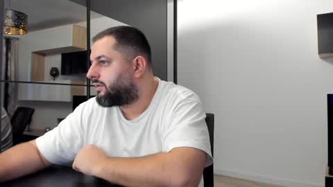 Snapshot of draven_a chatting on February 2025 03:40:01 PM Draven A online show from February 2025 03:40:01 PM