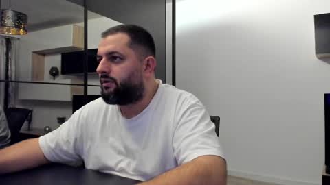 Snapshot of draven_a chatting on February 2025 08:31:01 PM Draven A online show from February 2025 08:31:01 PM