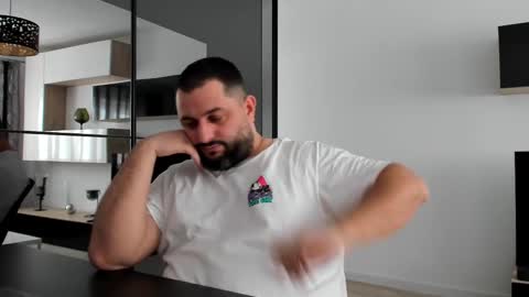 Snapshot of draven_a chatting on February 2025 11:07:02 AM Draven A online show from February 2025 11:07:02 AM