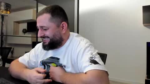 Snapshot of draven_a chatting on March 2025 09:43:02 PM Draven A online show from March 2025 09:43:02 PM