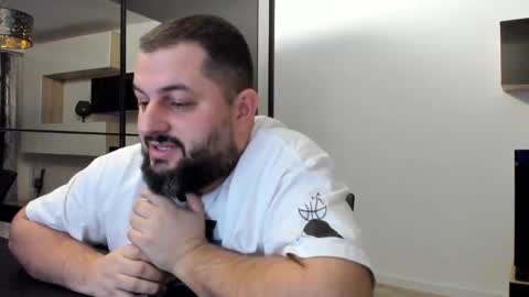 Snapshot of draven_a chatting on March 2025 11:24:02 PM Draven A online show from March 2025 11:24:02 PM