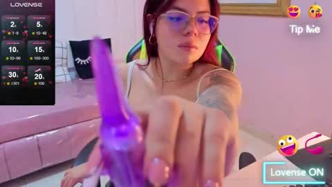 Snapshot of draviana_a chatting on December 2025 02:49:01 AM Draviana online show from December 2025 02:49:01 AM