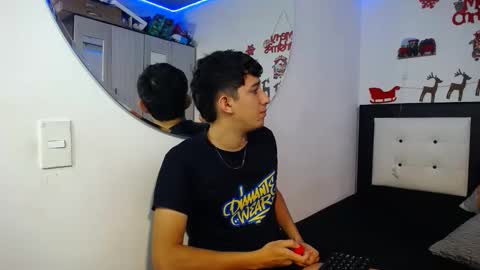 -- nicolle and jhon -- online show from December 2025 03:34:01 AM