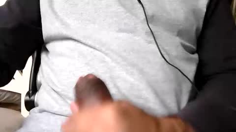 dream_man_ online show from April 2026 06:40:02 AM