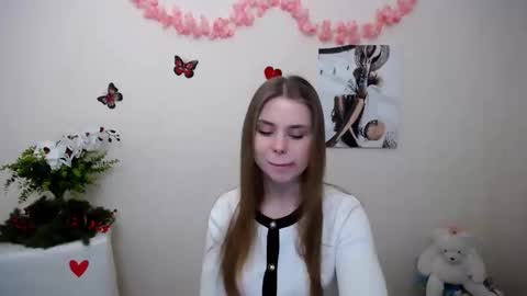 Snapshot of dream_mari chatting on March 2026 06:58:01 AM Mari online show from March 2026 06:58:01 AM