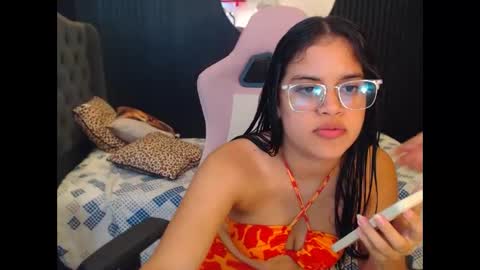Snapshot of dream_nc chatting on May 2026 06:53:01 PM NIKO online show from May 2026 06:53:01 PM