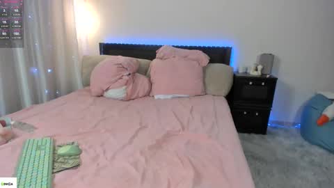 Mari online show from October 2025 05:14:01 AM