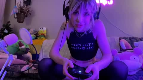 Snapshot of dreamdivyne chatting on February 2026 03:14:02 AM dreamdivyne online show from February 2026 03:14:02 AM