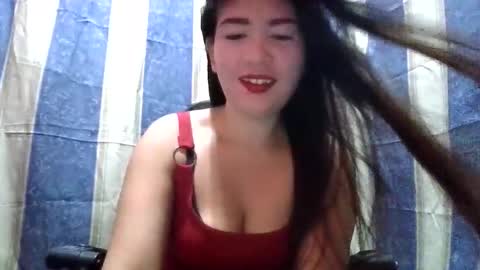 Snapshot of dreamer_17 chatting on November 2025 04:40:01 AM Maui online show from November 2025 04:40:01 AM