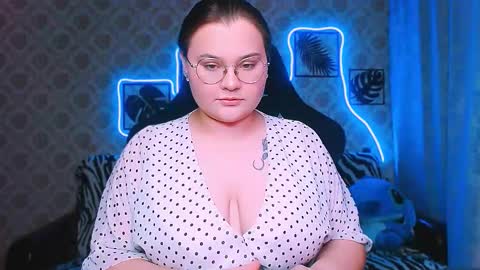 Snapshot of dreamforyoue2 chatting on November 2025 08:20:02 PM dreamforyoue2 online show from November 2025 08:20:02 PM