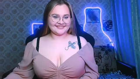 dreamforyoue2 online show from June 2026 07:24:02 PM