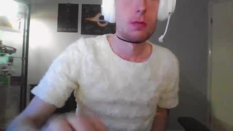 Snapshot of dreamgeezer chatting on November 2025 12:00:02 AM dreamgeezer online show from November 2025 12:00:02 AM