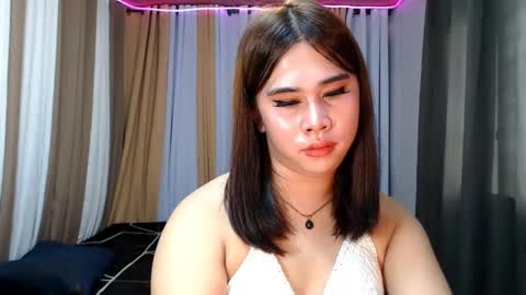 Snapshot of dreammegan chatting on February 2025 01:23:02 AM Stacy DONT FORGET TO FOLLOW ME AND THUMBS UP my wife samgrg2 online show from February 2025 01:23:02 AM